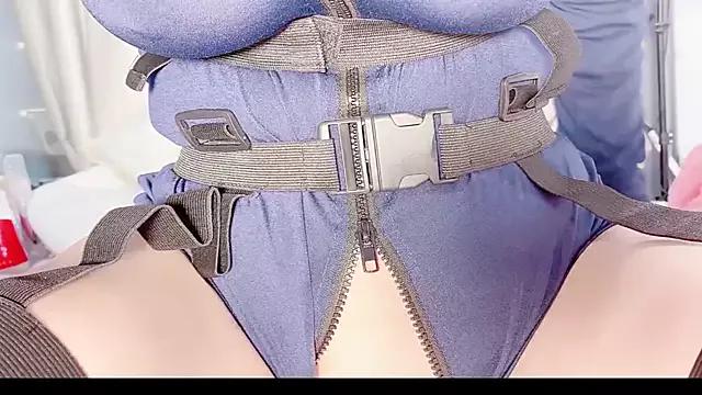 Tinababay from StripChat is Freechat