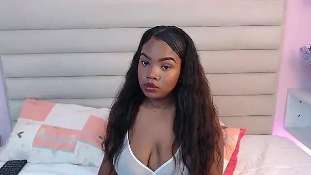 TinaBliss from StripChat is Freechat