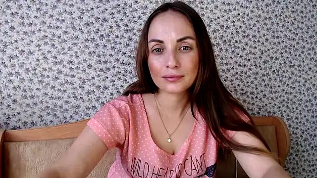Tinadream20 from StripChat is Freechat