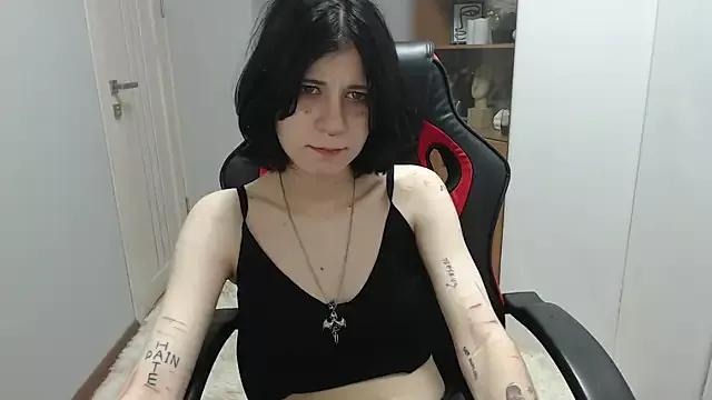 TinaQuiin from StripChat is Freechat