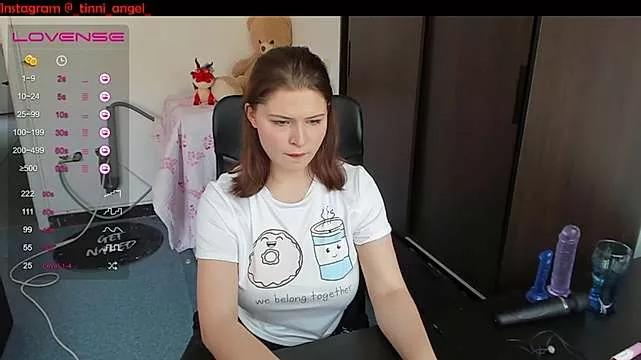 TinniAngel from StripChat