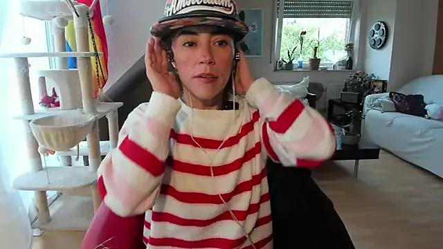 tinny_williams from StripChat