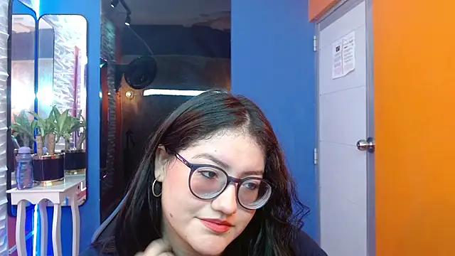 Explore our live girls sluts from our Custom and Multi clubs and checkout exclusive access to highly interactive content, such as shape, hair, titties, pussy type and many more.