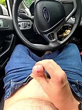 Titanhoott from StripChat