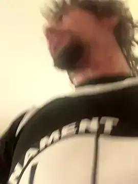 tone2live from StripChat is Freechat