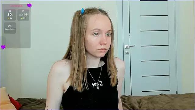 Explore our live girls sluts from our Custom and Multi clubs and checkout exclusive access to highly interactive content, such as shape, hair, titties, pussy type and many more.
