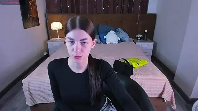 toooyour from StripChat