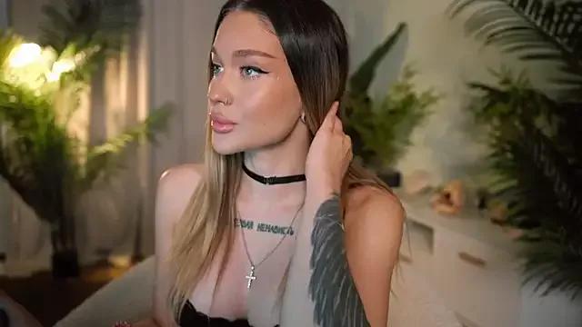 ToxicRoxyX from StripChat is Freechat