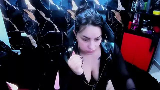 Toy-of-Pain from StripChat is Freechat