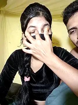 Photos of Trending_couple_1 from StripChat is Freechat