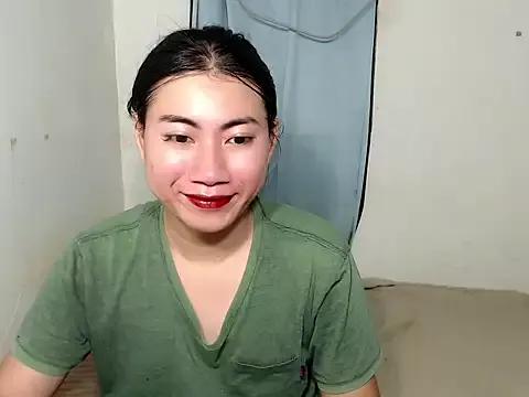 Tsirish_blairxx from StripChat is Freechat
