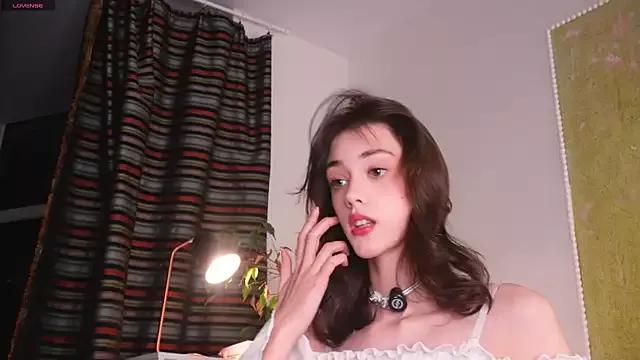 Ttragedienne webcams show profile image 