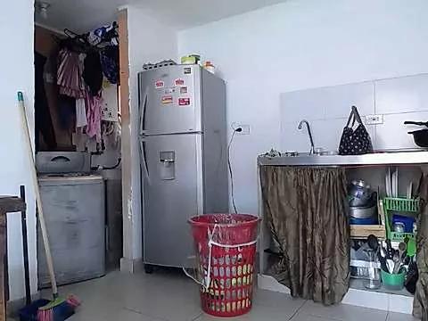 Explore our live girls sluts from our Custom and Multi clubs and checkout exclusive access to highly interactive content, such as shape, hair, titties, pussy type and many more.