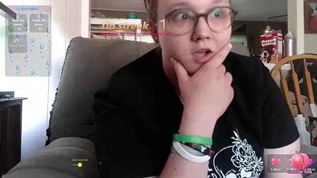 TurtleLady420 from StripChat