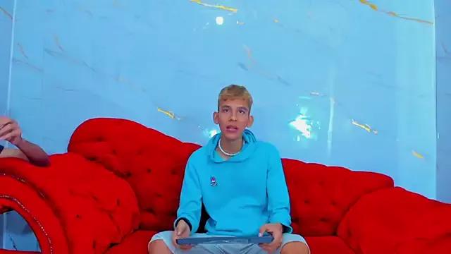 Twink_groupx from StripChat is Freechat