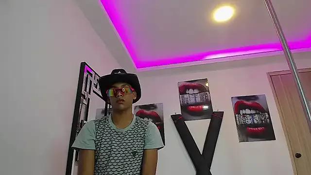 TWINKS_BOYS1 from StripChat is Freechat