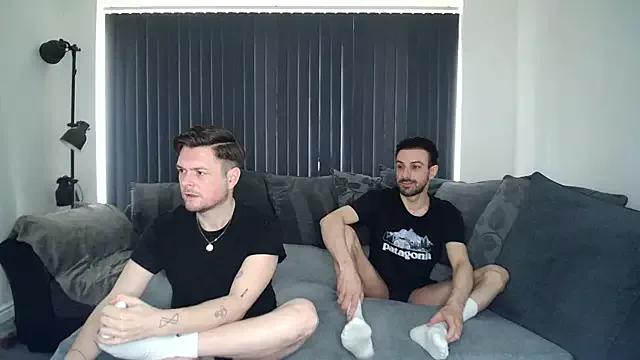 twotwinkhusbandss from StripChat