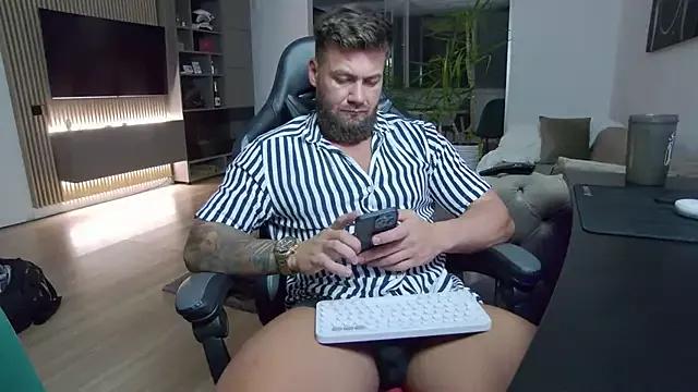 UbbeViking from StripChat is Freechat