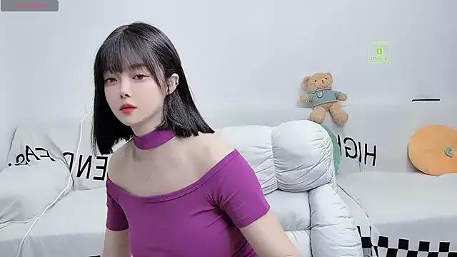 Uikyy1 webcams show profile image 