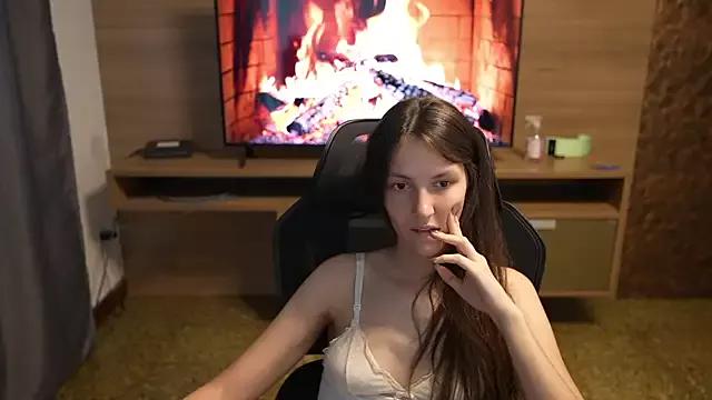 Explore our live girls sluts from our Custom and Multi clubs and checkout exclusive access to highly interactive content, such as shape, hair, titties, pussy type and many more.