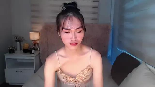 Ur_sweetchanel from StripChat is Freechat