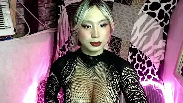 UrhotlucyTS from StripChat is Freechat