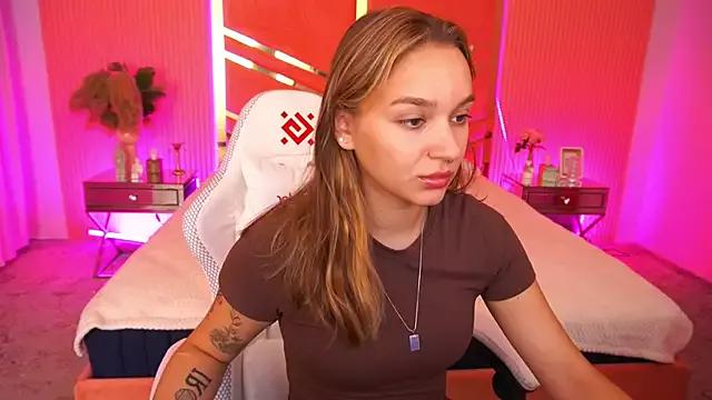 UrMuseOn from StripChat