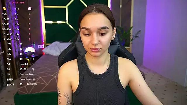 UrMuseOn from StripChat