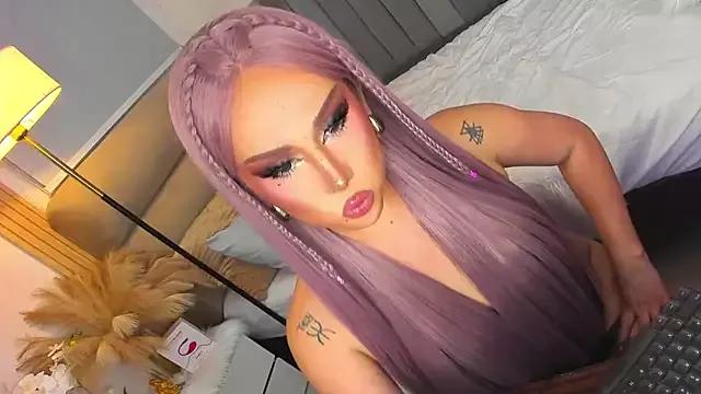 Explore our live girls sluts from our Custom and Multi clubs and checkout exclusive access to highly interactive content, such as shape, hair, titties, pussy type and many more.