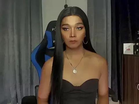 urtrinitylicious from StripChat