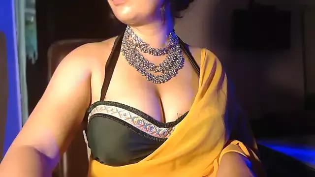 Urvashihott webcams show profile image 