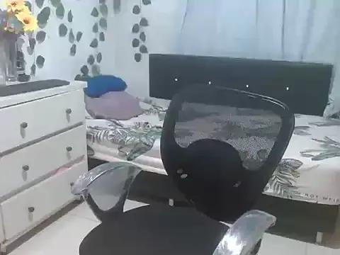 vale_Rosee from StripChat is Freechat