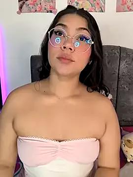 Vale_Walker from StripChat is Freechat