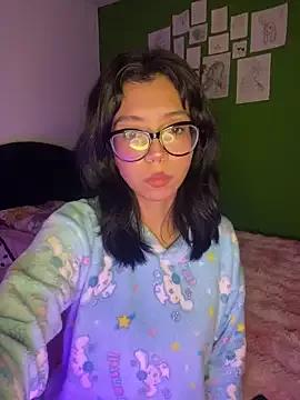 Valen-Foxx from StripChat is Freechat