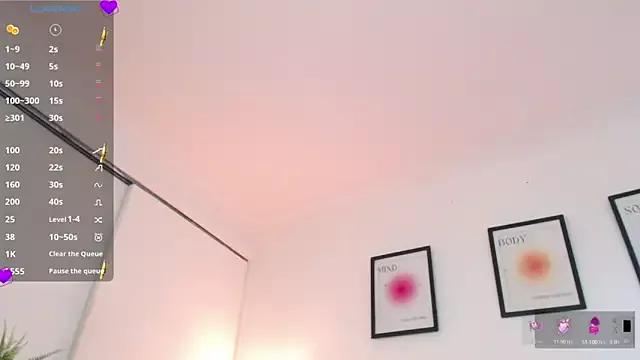 Valen_ross_ from StripChat is Freechat