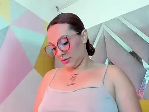 valentina_04 from StripChat is Freechat