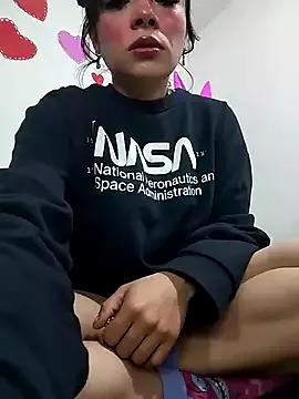 Explore our live girls sluts from our Custom and Multi clubs and checkout exclusive access to highly interactive content, such as shape, hair, titties, pussy type and many more.