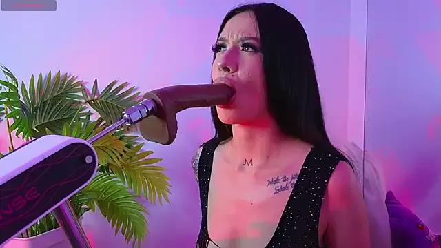 Explore our live girls sluts from our Custom and Multi clubs and checkout exclusive access to highly interactive content, such as shape, hair, titties, pussy type and many more.