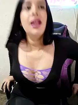 Valentinapereira-18 webcams show profile image 