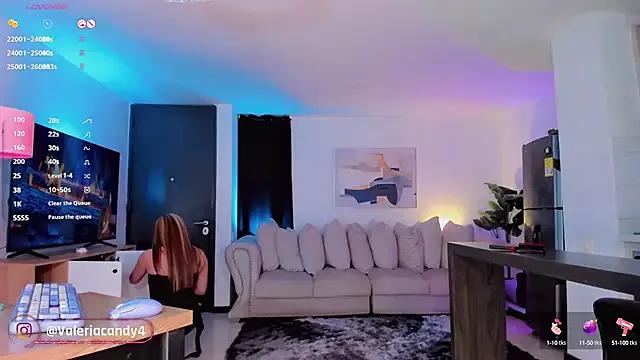 Explore our live girls sluts from our Custom and Multi clubs and checkout exclusive access to highly interactive content, such as shape, hair, titties, pussy type and many more.