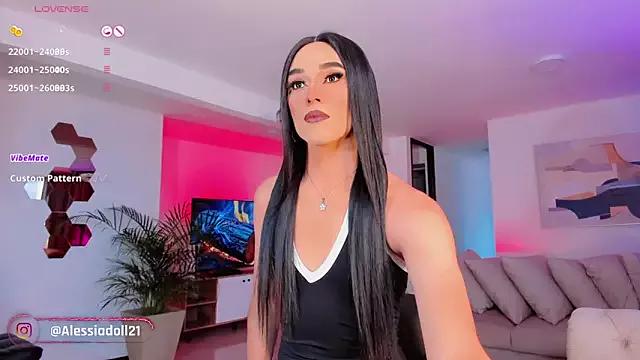Explore our live girls sluts from our Custom and Multi clubs and checkout exclusive access to highly interactive content, such as shape, hair, titties, pussy type and many more.