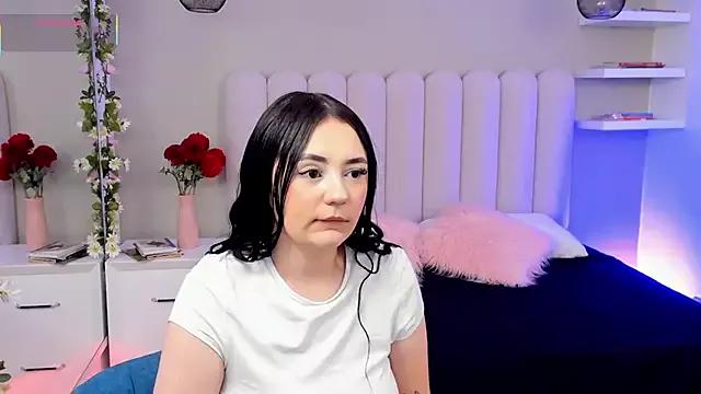 Explore our live girls sluts from our Custom and Multi clubs and checkout exclusive access to highly interactive content, such as shape, hair, titties, pussy type and many more.