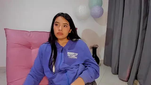 valeria_millers from StripChat is Freechat