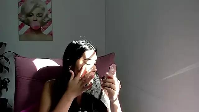 valeria_millers from StripChat is Freechat