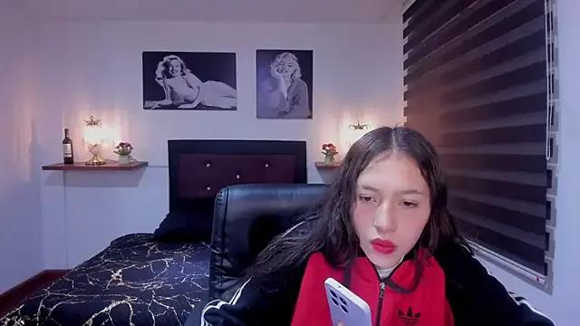 Valeria_roussi from StripChat is Freechat