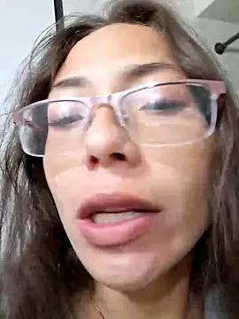 Valeria_Saenz_25 from StripChat is Freechat