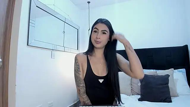 Explore our live girls sluts from our Custom and Multi clubs and checkout exclusive access to highly interactive content, such as shape, hair, titties, pussy type and many more.