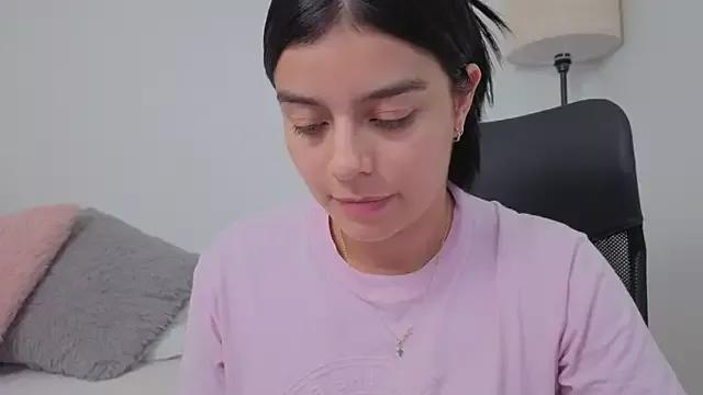 valerihouse from StripChat is Freechat