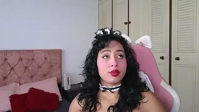 Explore our live girls sluts from our Custom and Multi clubs and checkout exclusive access to highly interactive content, such as shape, hair, titties, pussy type and many more.