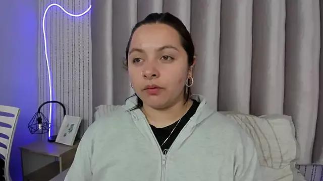 Explore our live girls sluts from our Custom and Multi clubs and checkout exclusive access to highly interactive content, such as shape, hair, titties, pussy type and many more.